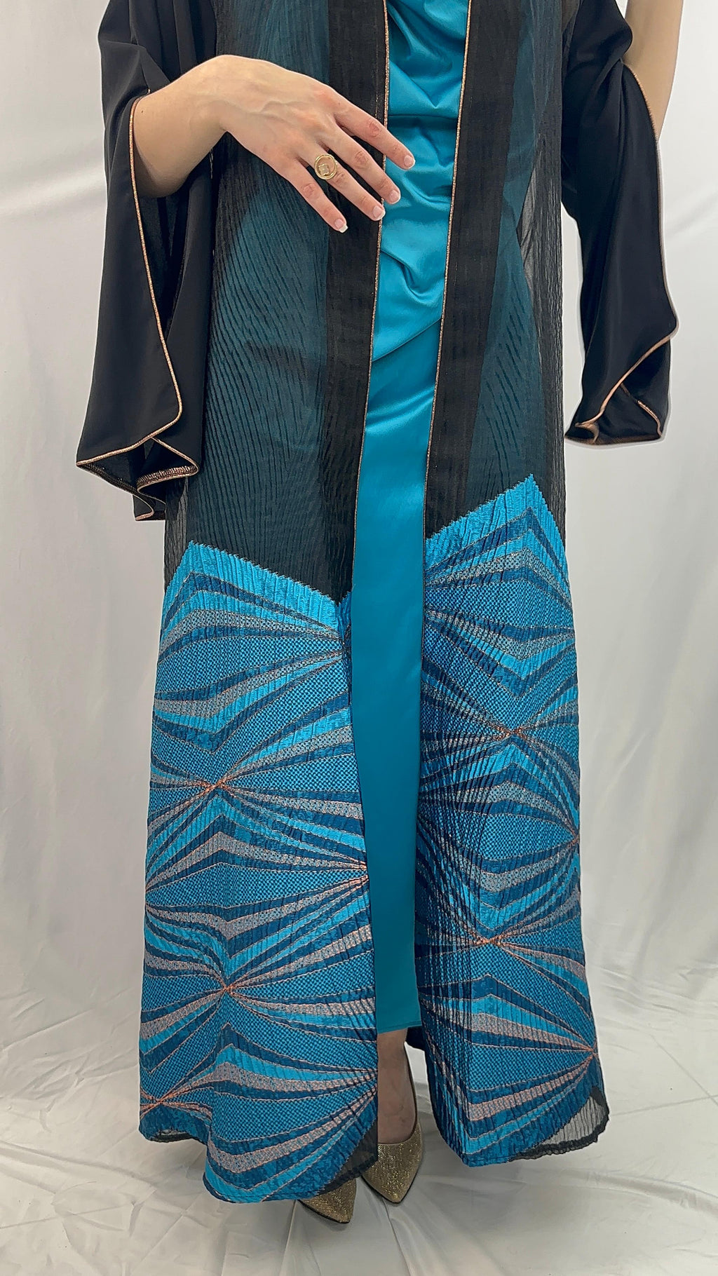 Shalal’s Bisht Abaya